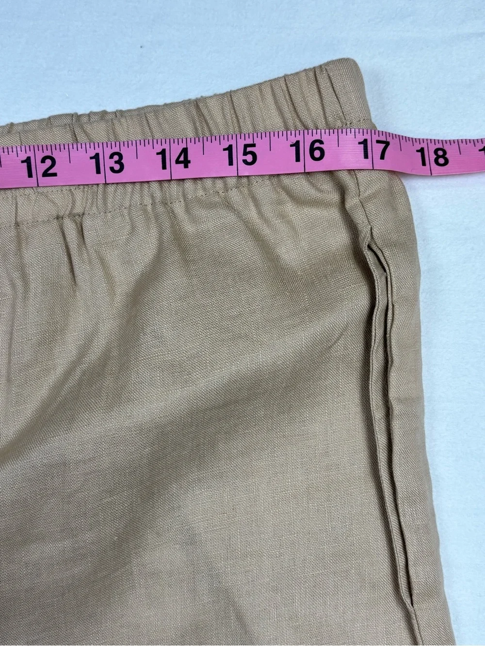 NWT Lintico women’s XL Relaxed Linen-Blend Capris - Beige